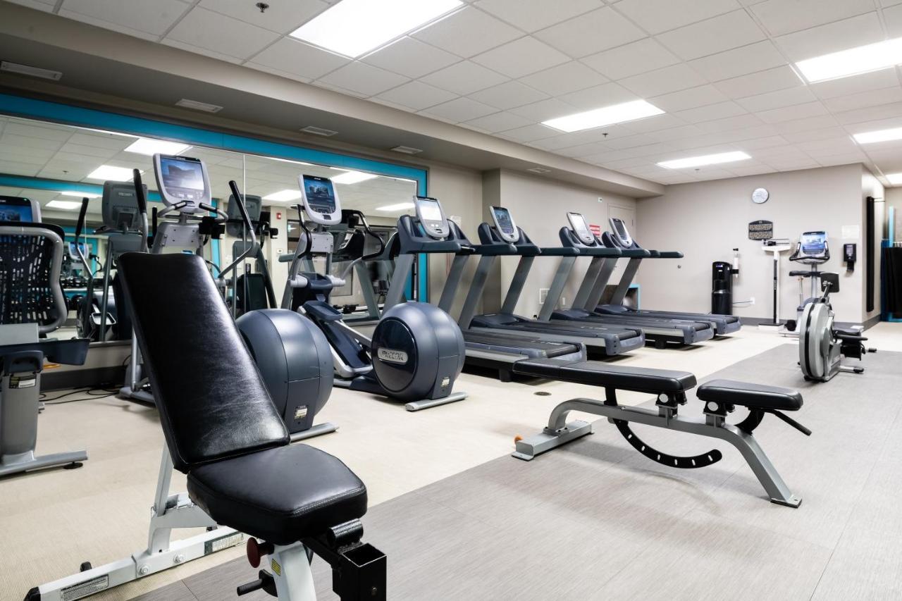 Crowne Plaza Hotel Moncton Downtown By Ihg Екстер'єр фото
