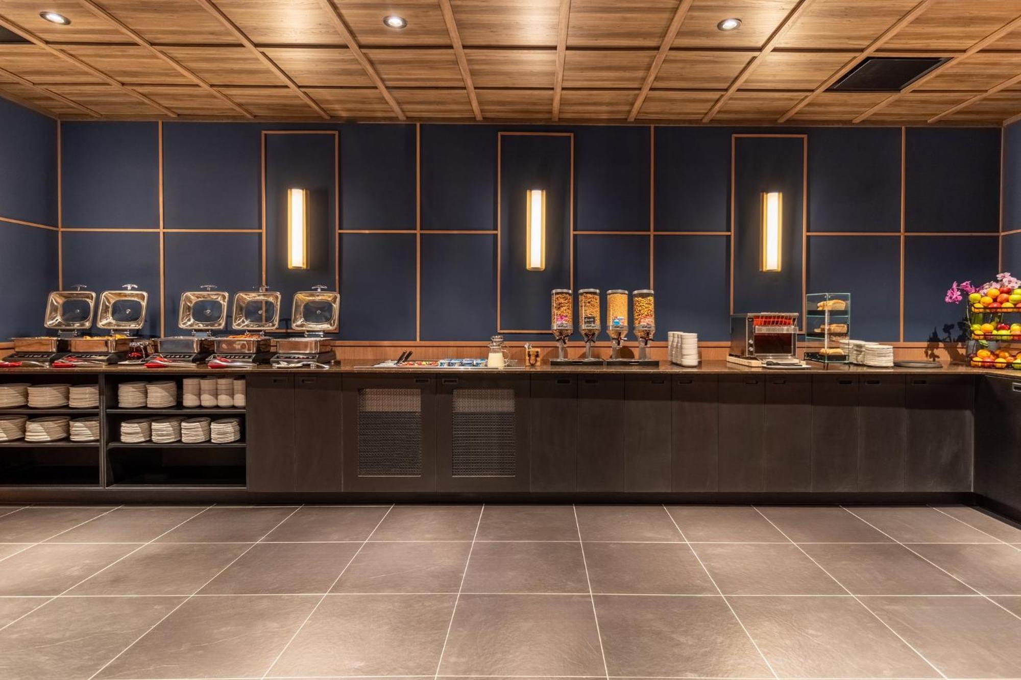 Crowne Plaza Hotel Moncton Downtown By Ihg Екстер'єр фото